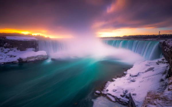  Niagara Falls in Winter